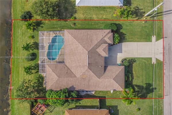 474 SW Carter Ave, Florida 34983, image 2