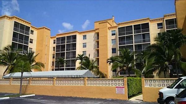 Bayswater Court, North Miami Beach, Florida 33160, image 2