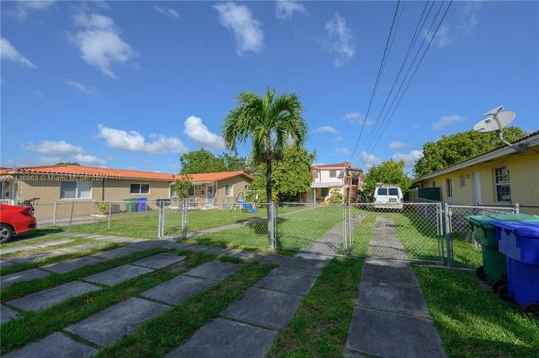 The Pines, 3139 SW 25th St, Miami, Florida 33133, image 2