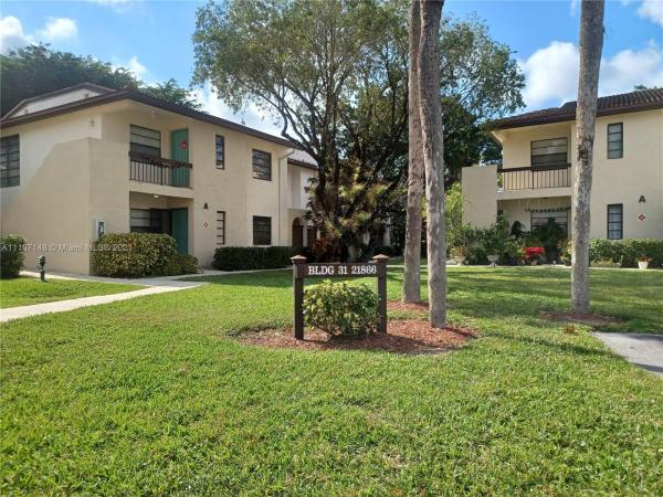 The Horizons Of Boca Lago, 21866 Cypress Cir, Boca Raton, Florida 33433, image 2
