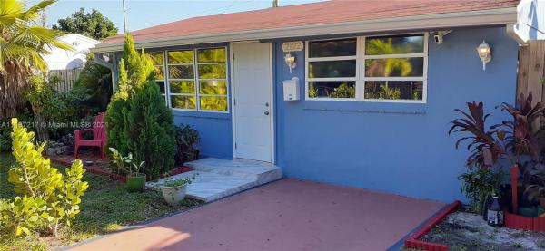 Harris Estates, 2122 Monroe Ter, Hollywood, Florida 33020, image 2