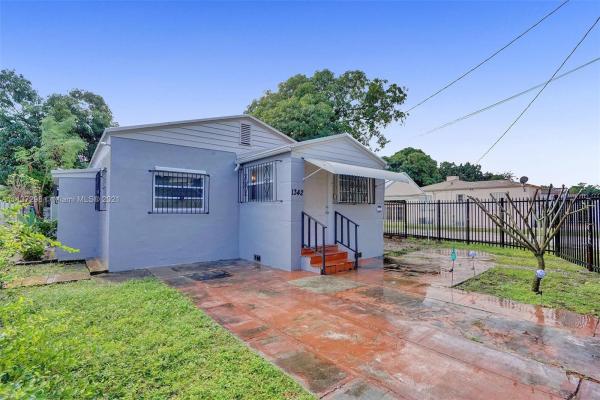 North Miami Estates, 1342 NW 39th St, Miami, Florida 33142, image 2