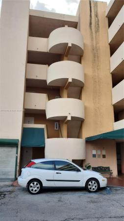 Sandalwood, 802 NW 87th Ave #416, Fountainebleau, Florida 33172, image 2
