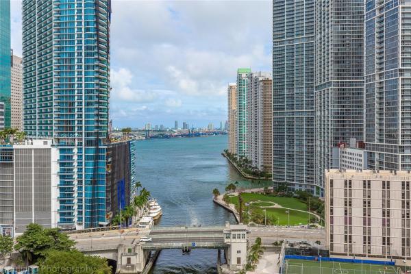 Brickell On The River North Tower, 31 SE 5th St #2102, Miami, Florida 33131, image 2