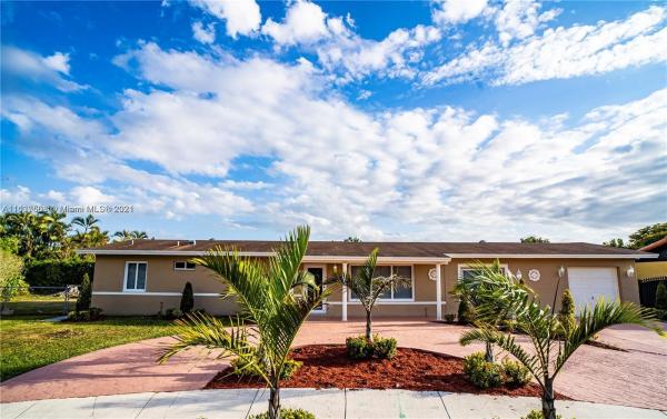 Winston Park, 12910 SW 82nd St, Kendale Lakes, Florida 33183, image 2