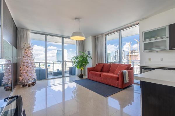 The Ivy At Riverfront, 90 SW 3rd St #1905, Miami, Florida 33130, image 2