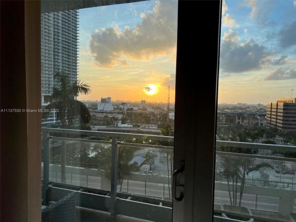 Mint At Riverfront, 92 SW 3rd St #1408, Miami, Florida 33130, image 2