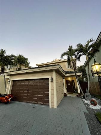 Emilios Place At Oasis, 391 NE 35th Ter, Homestead, Florida 33033, image 2