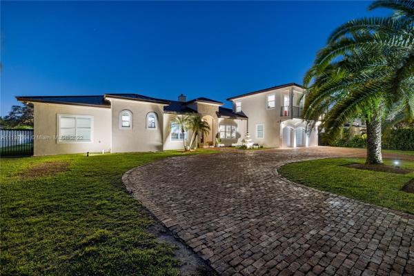 West Cherry Grove, 9885 SW 96th St, Kendall, Florida 33176, image 1
