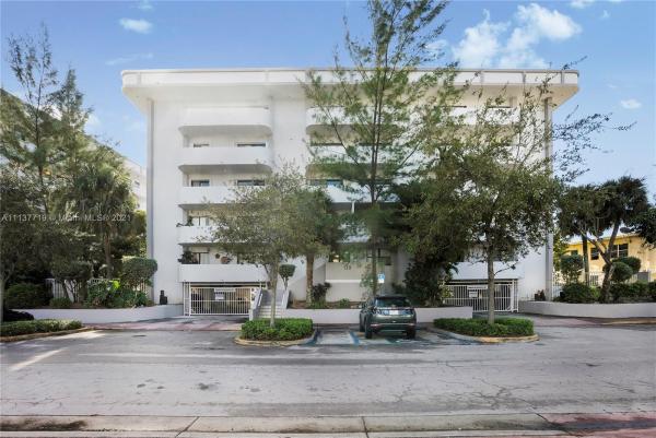 Normandy Shores Yacht & Country Club, 130 S Shore Dr #4, Miami Beach, Florida 33141, image 2