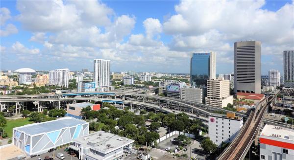 The Ivy At Riverfront, 90 SW 3rd St #2309, Miami, Florida 33130, image 2