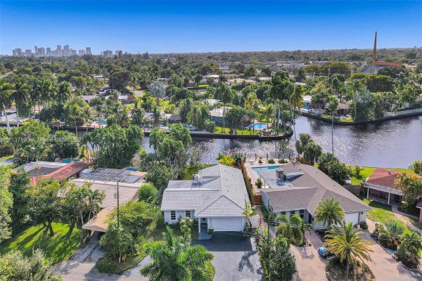 Almar Estates, 124 NE 30th St, Wilton Manors, Florida 33334, image 2