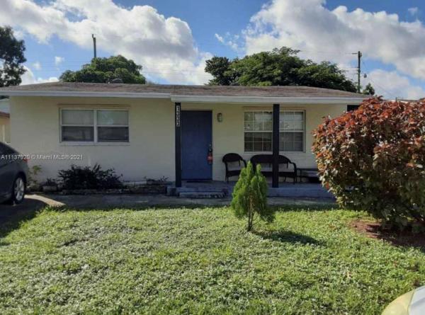 Monroe Heights, 1333 W 24th St, Riviera Beach, Florida 33404, image 2