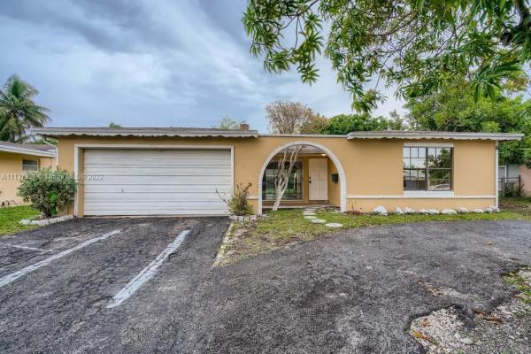 Sunrise Golf Village, 7171 NW 22nd St, Sunrise, Florida 33313, image 2