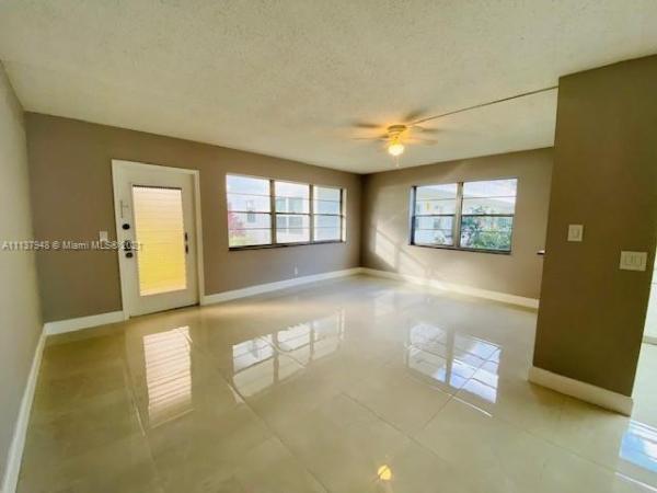 Durham, 577 Durham U, Deerfield Beach, Florida 33442, image 2