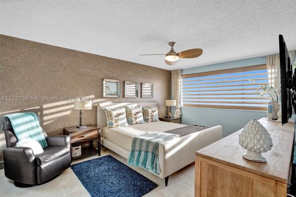 Sunrise Lakes 4, 2503 N Nob Hill Rd #205, Sunrise, Florida 33322, image 1
