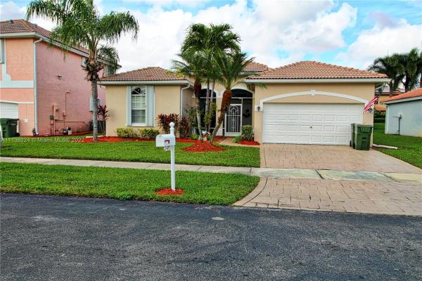 North Gate, 2475 SE 4th Pl, Homestead, Florida 33033, image 2