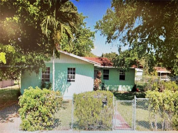 Percival Gardens, 3715 Oak Ave, Miami, Florida 33133, image 2