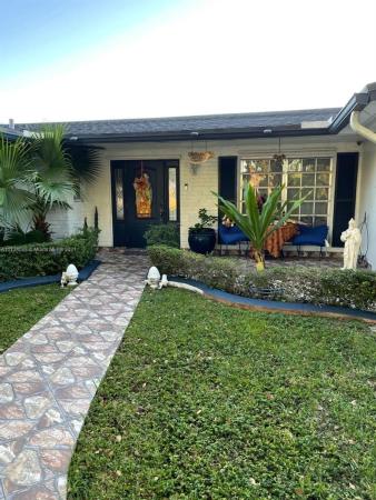 Kendale Lakes No HOA, 7750 SW 146th Rd, Kendale Lakes, Florida 33183, image 2