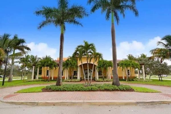 Bella Vista, 3620 NW 30th Pl, Lauderdale Lakes, Florida 33311, image 2