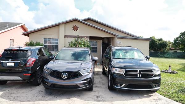 Lakes Of Acadia, 5124 NW 194th Ln, Miami Gardens, Florida 33055, image 2
