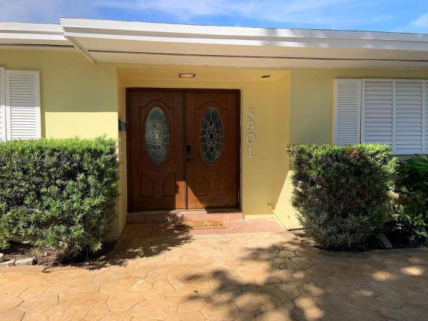 Cutler Ridge Pines, 8901 SW 200th St, Cutler Bay, Florida 33157, image 2