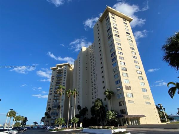 Miami, Florida 33181, image 1