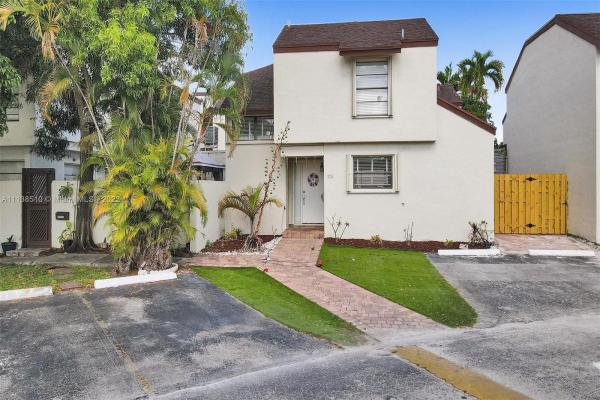 Wind Lake Village, 9735 NW 6th Ter, Fountainebleau, Florida 33172, image 1