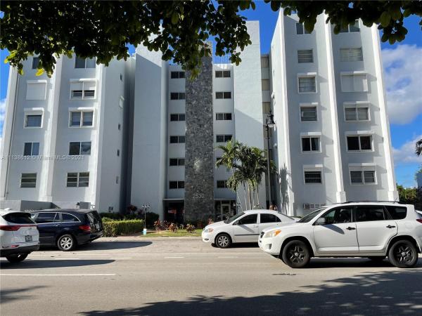 Coral Way Manor, 2530 SW 3rd Ave #201, Miami, Florida 33129, image 2