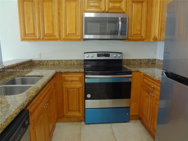Palm Beach Place, 1760 Windorah Way #C, West Palm Beach, Florida 33411, image 2