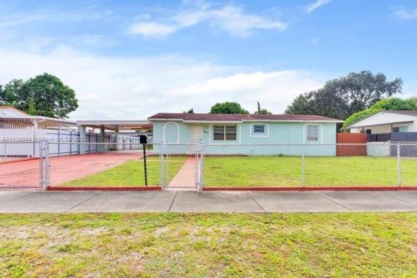 Jac-Mo Homes, 4604 NW 179th Ter, Miami Gardens, Florida 33055, image 2