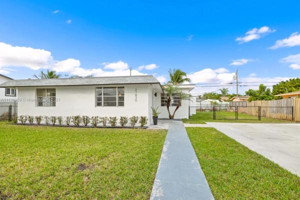 Lincoln City, 21830 SW 111th Ave, Goulds, Florida 33170, image 2