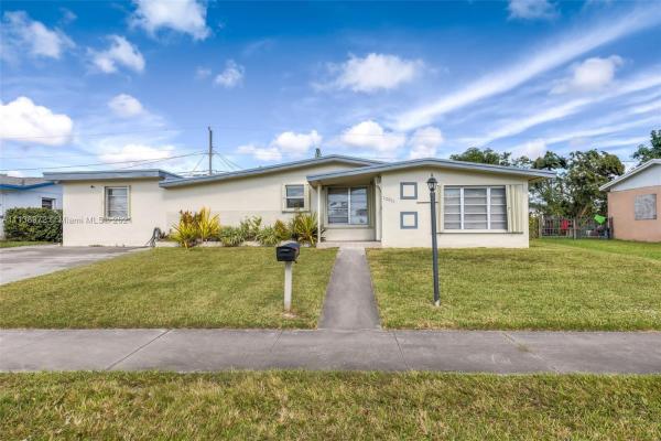 South Miami Heights Manor, 12011 SW 174th St, South Miami Heights, Florida 33177, image 2