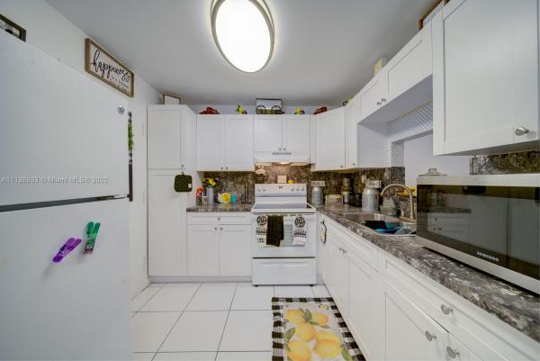 Capri Gardens, 12035 NE 2nd Ave #122A, North Miami, Florida 33161, image 1