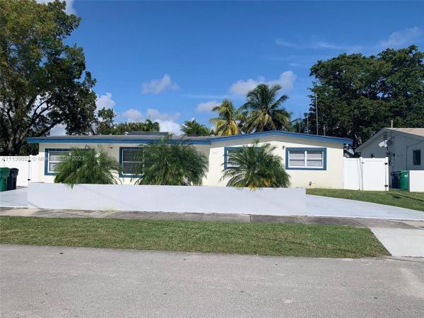 Enchanted Lake, 2301 NE 193rd St, Ojus, Florida 33180, image 2