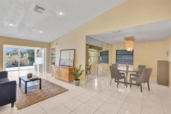 La Beau Acres, 5824 Park Rd, Dania Beach, Florida 33312, image 1