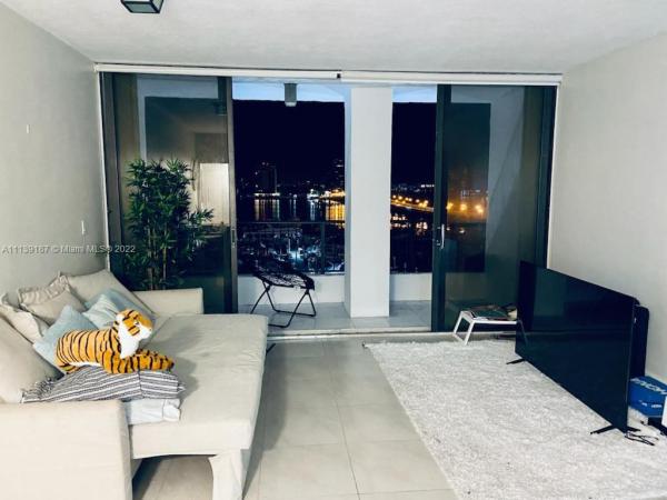 Venetia, 555 NE 15th St #516, Miami, Florida 33132, image 2