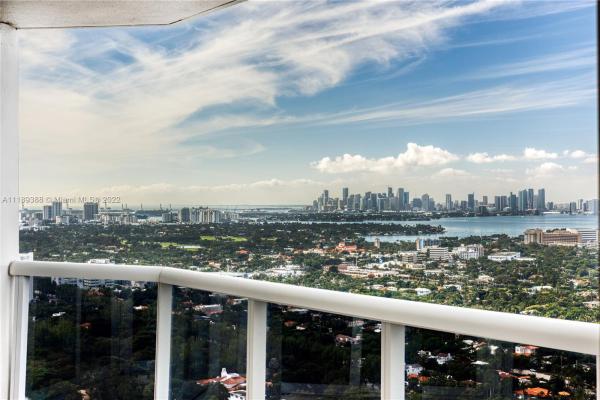 Green Diamond, 4775 Collins Ave #3906, Miami Beach, Florida 33140, image 2