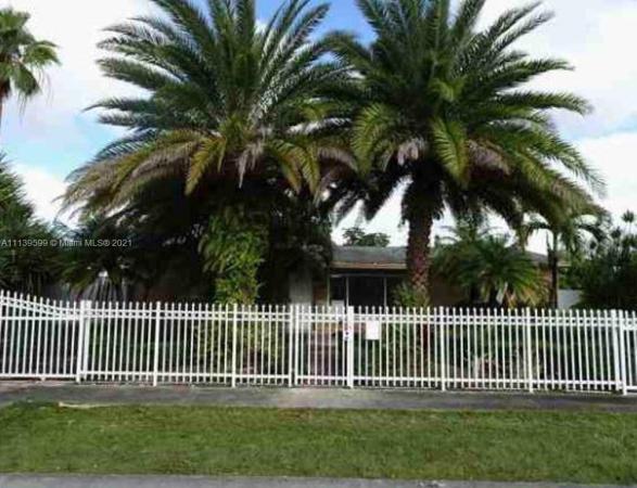 Orange Estates, 10325 SW 41st Ter, Westwood Lakes, Florida 33165, image 2