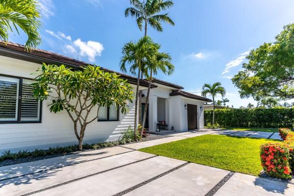Baker Manor, 8030 SW 36th Ter, Westchester, Florida 33155, image 2