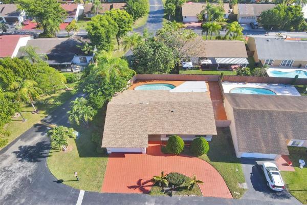 Sugarwood, 10157 SW 145th Ct, The Hammocks, Florida 33186, image 2