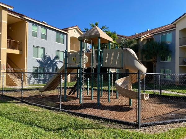 Mirabella Villas, 1111 Villa Ln, Boynton Beach, Florida 33435, image 2