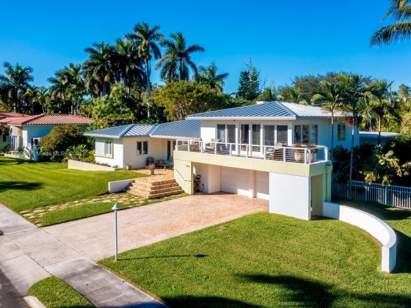 1233 NE 89th St, Unincorporated Dade County, Florida 33138, image 2