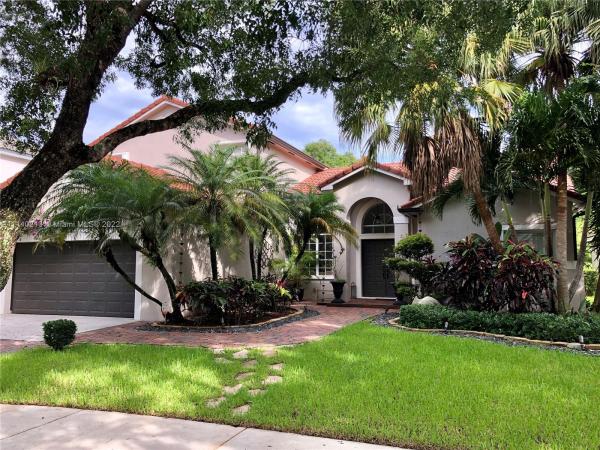 Waterford Landing At Country Isles, 1971 Landing Way, Weston, Florida 33326, image 1