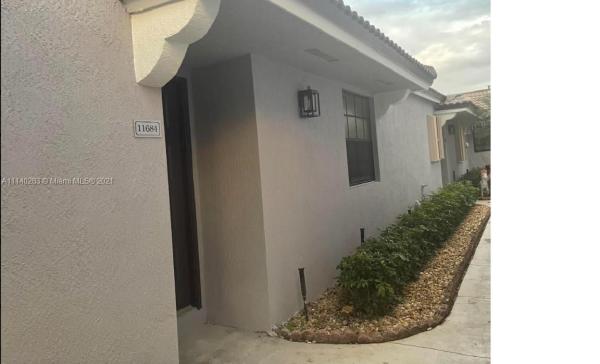 The Provinces Of Pierpointe At Pembroke Lakes, 11684 NW 11th St, Pembroke Pines, Florida 33026, image 2