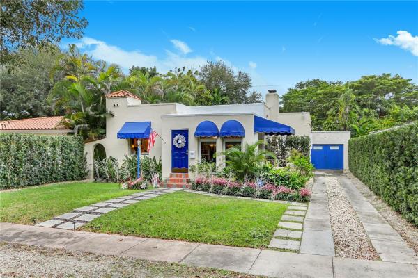 Davis Orchard, 1414 El Rado St, Coral Gables, Florida 33134, image 2