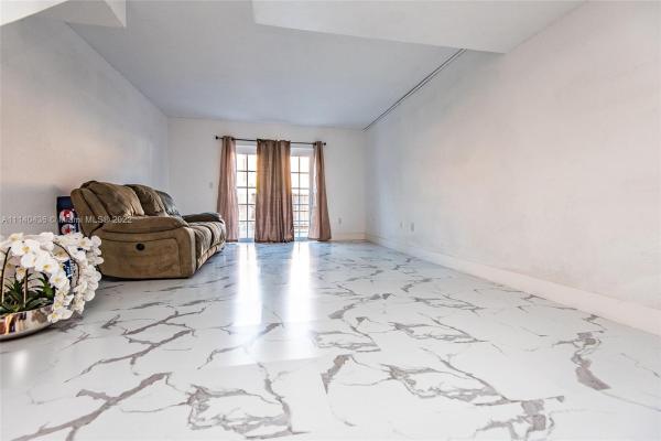 Corners Of Kendall Lakes, 8106 SW 150th Ave #412, Kendall West, Florida 33193, image 2