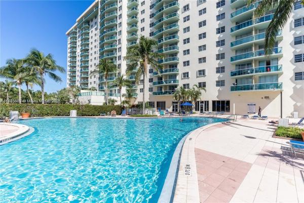 Oceanview A, 19390 Collins Ave #217, Sunny Isles Beach, Florida 33160, image 2
