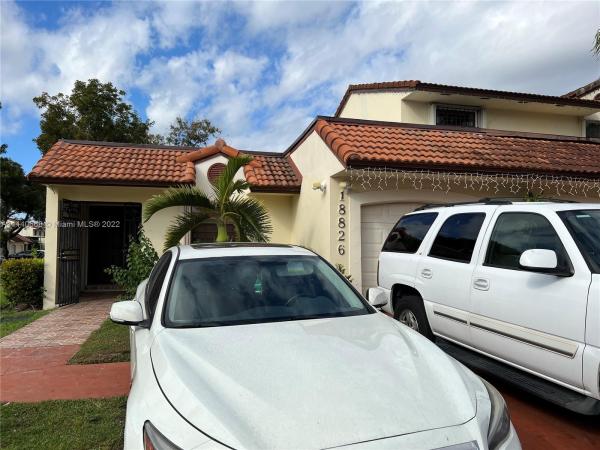 Townhomes Of Country Lake, 18826 NW 63rd CT, Country Club, Florida 33015, image 2