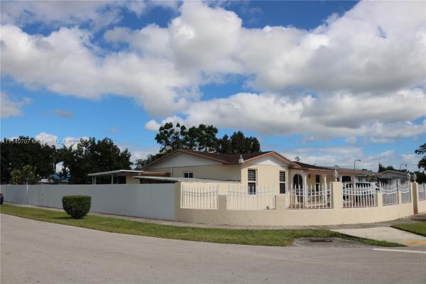 Los Angeles Estates, 12031 SW 191st St, South Miami Heights, Florida 33177, image 2